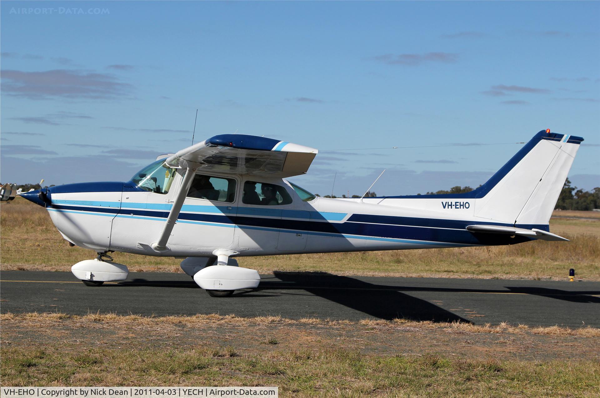VH-EHO, 1979 Cessna 172N C/N 17272965, YECH AAAA National fly in 2011