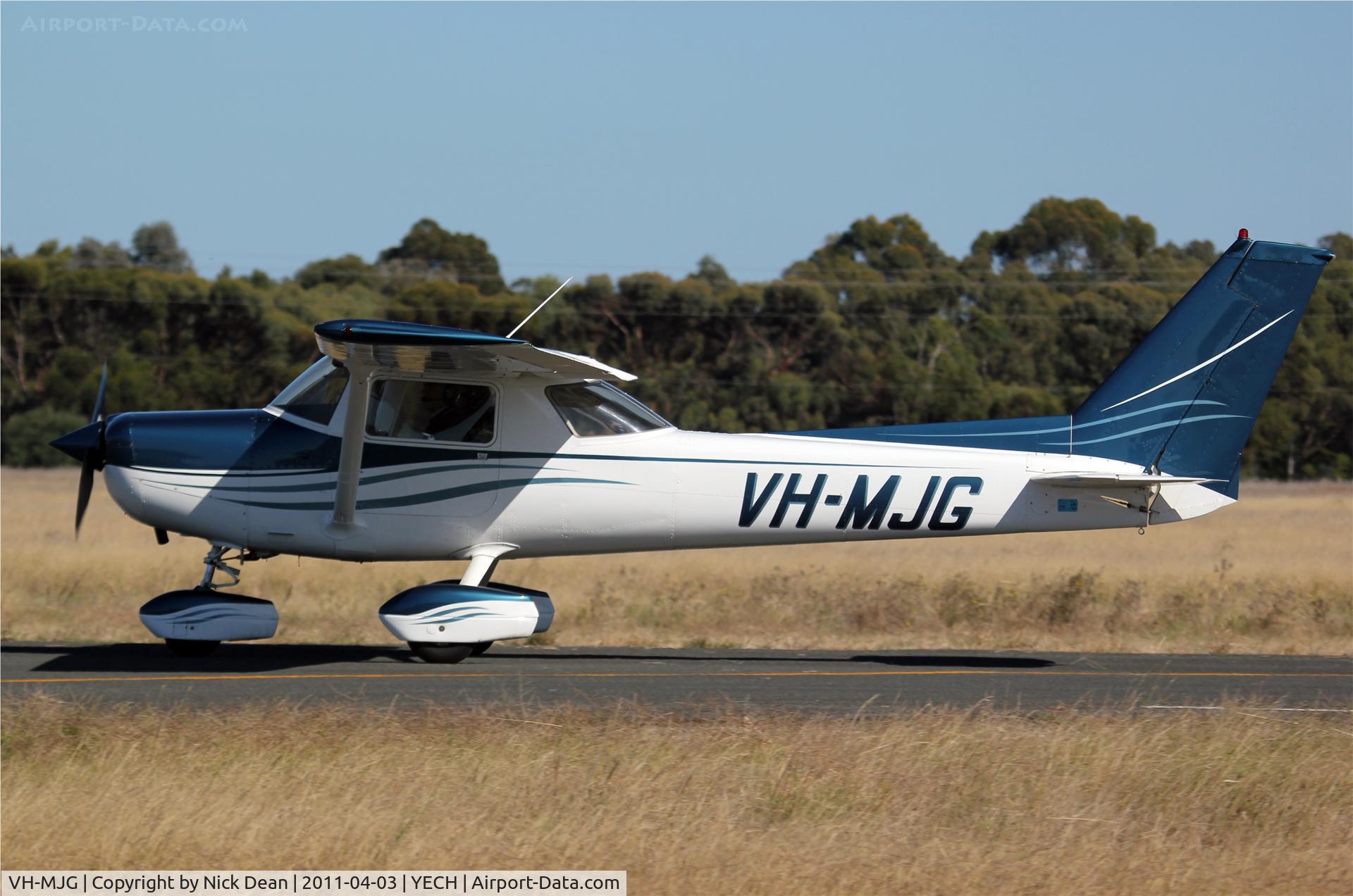 VH-MJG, 1978 Cessna 152 C/N 15281931, YECH AAAA National fly in 2011