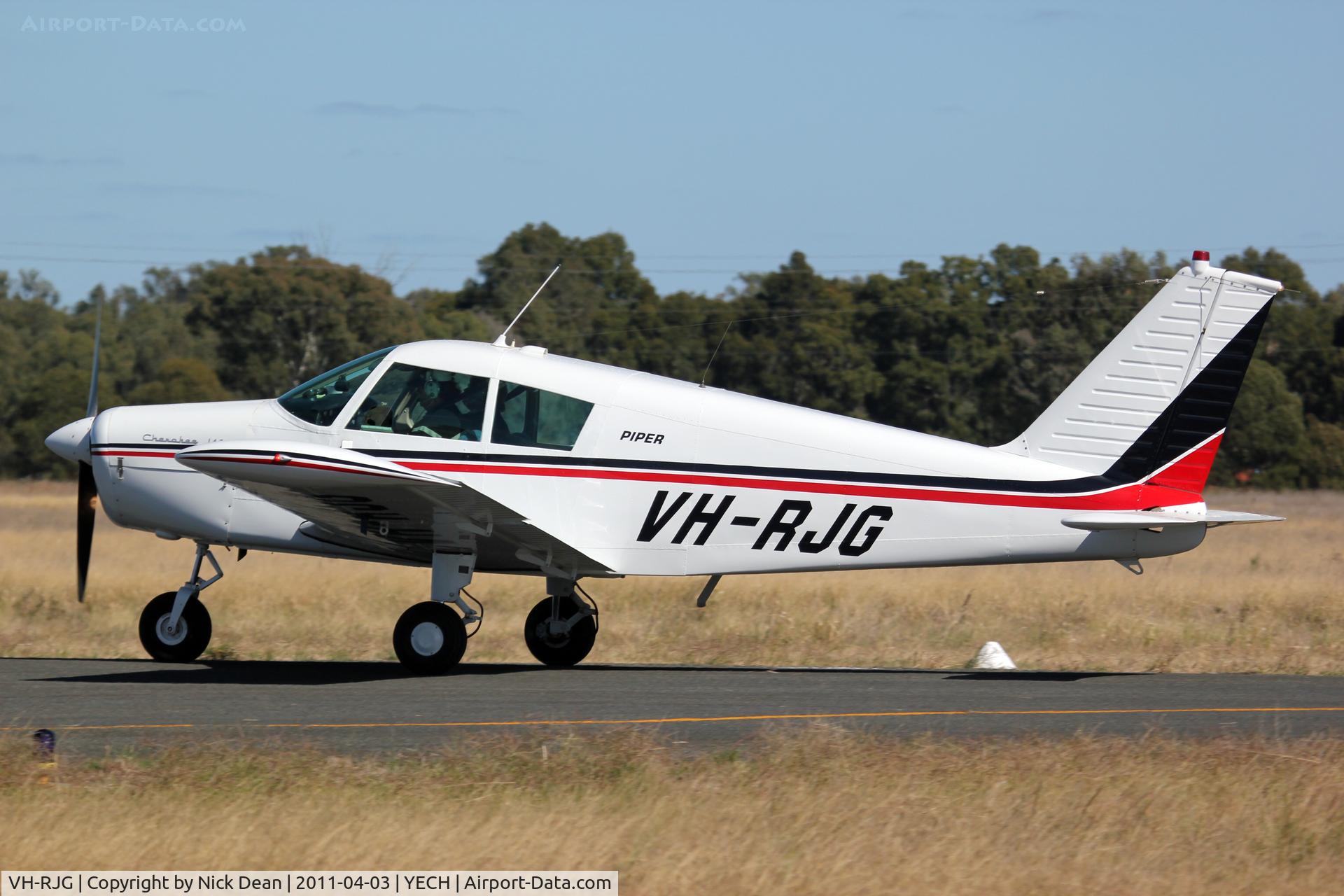 VH-RJG, 1967 Piper PA-28-140 C/N 28-22752, YECH AAAA National fly in 2011