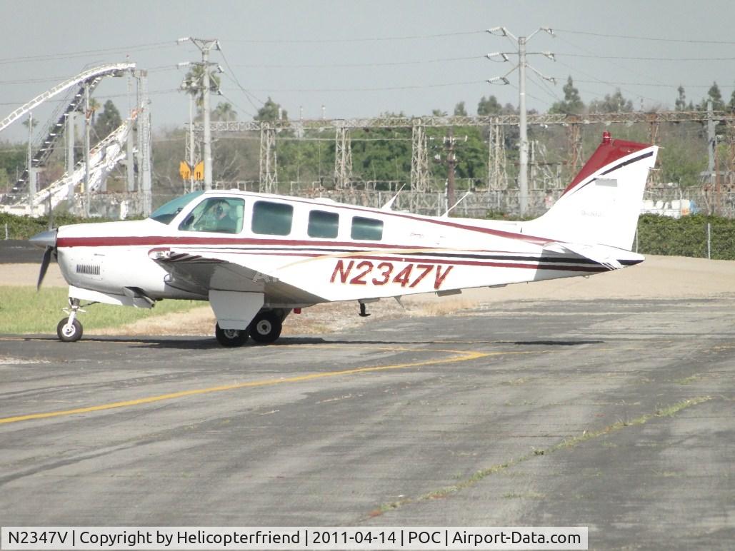 N2347V, 1998 Raytheon Aircraft Company A36 Bonanza C/N E-3147, Taxiing to runway 26L