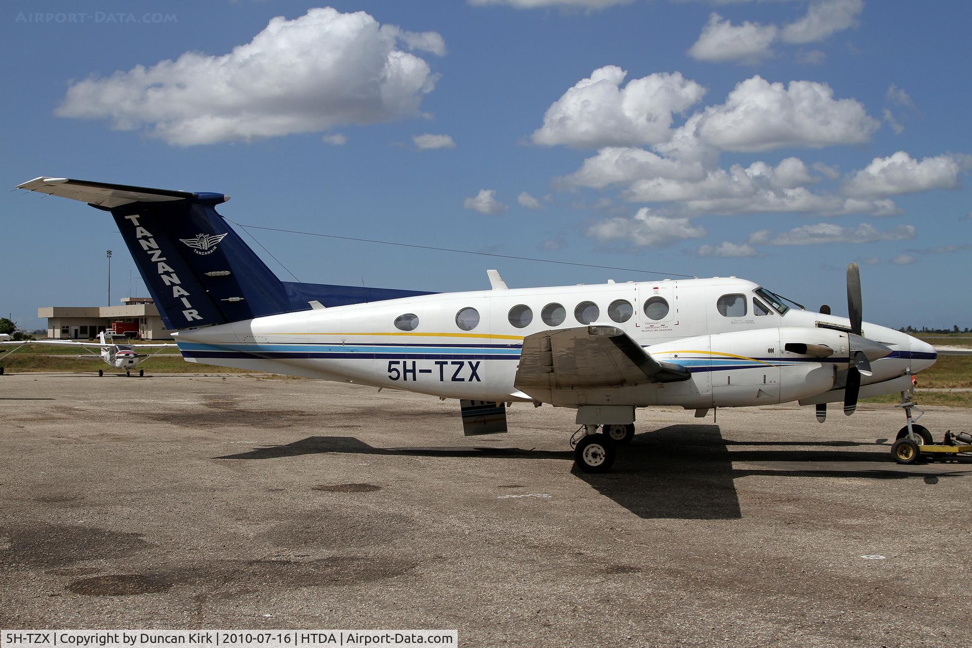 5H-TZX, 1985 Beechcraft B200 King Air C/N BB-1196, This Tanzanair King Air has a yellow stripe added