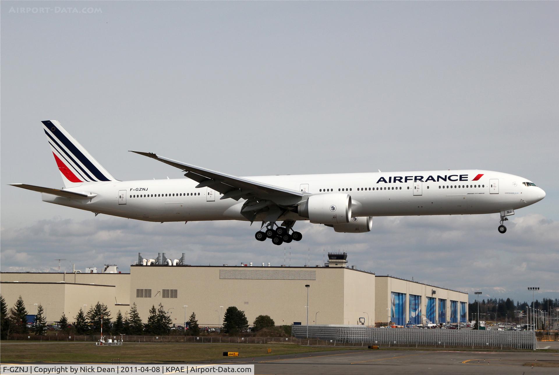 F-GZNJ, 2011 Boeing 777-328/ER C/N 38706, KPAE Boeing 33 returning from a test flight.
