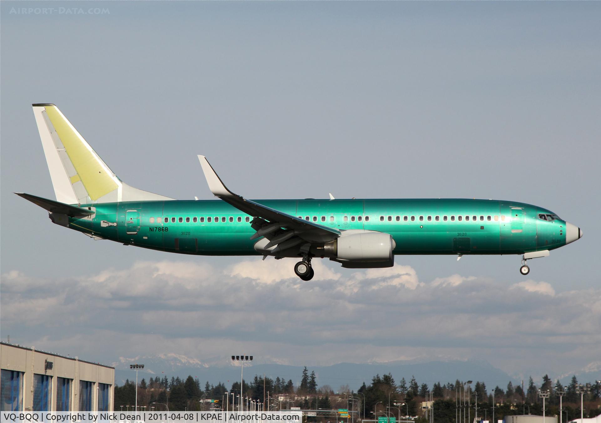 VQ-BQQ, 2011 Boeing 737-8GU C/N 37552, KPAE/PAE