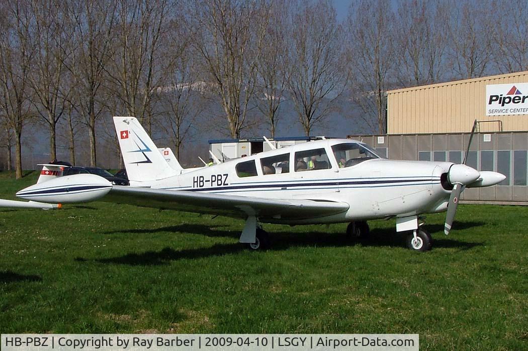 HB-PBZ, 1968 Piper PA-24-260 Comanche C/N 24-4766, Piper PA-24-260 Comanche B [24-4766] Yverdon~HB 10/04/2009