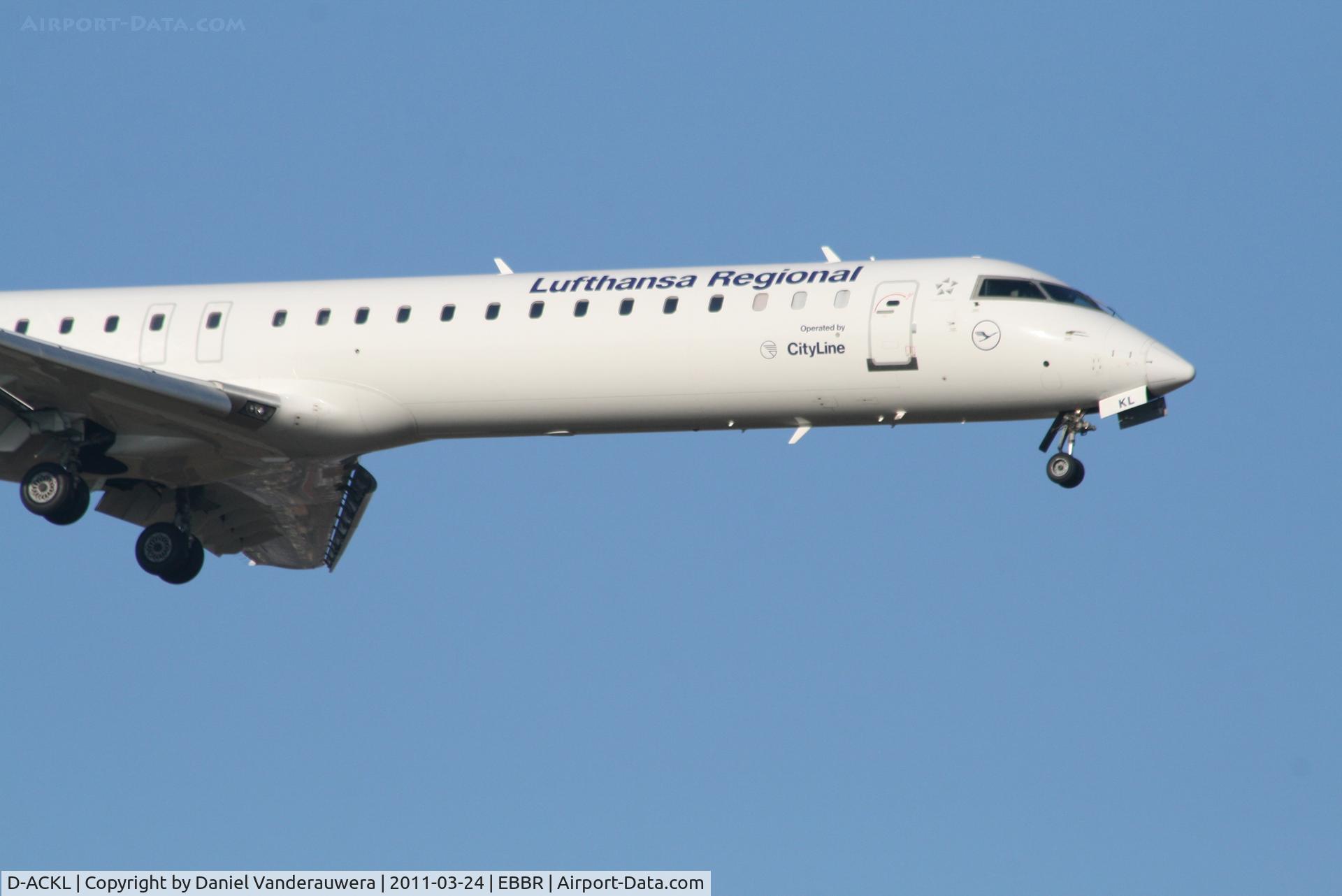 D-ACKL, 2006 Bombardier CRJ-900LR (CL-600-2D24) C/N 15095, Flight LH2282 is arriving to RWY 02