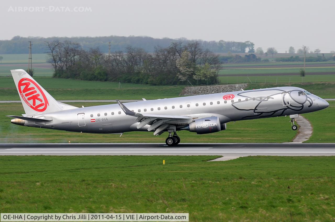 OE-IHA, 2009 Embraer 190LR (ERJ-190-100LR) C/N 19000285, NIKI