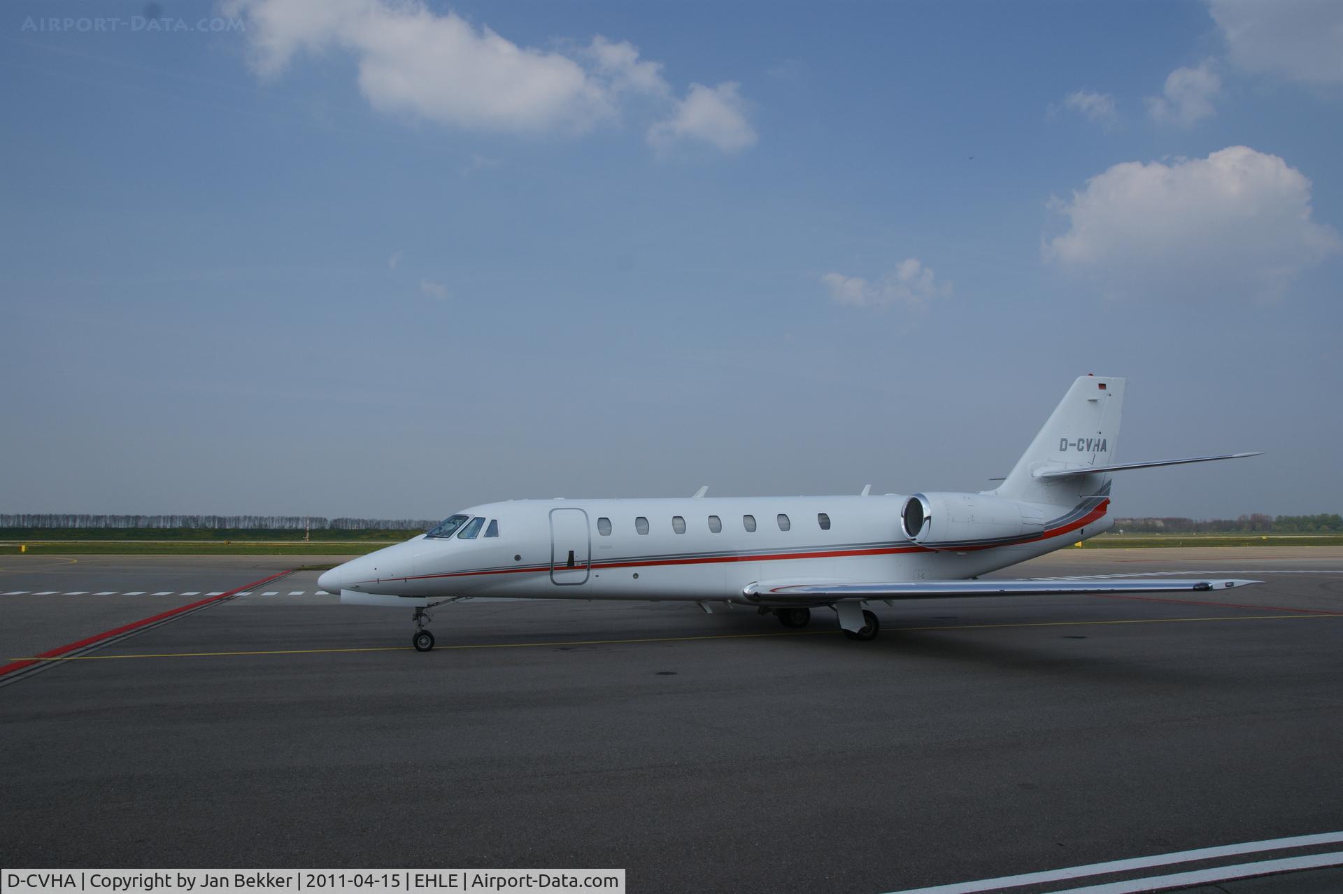 D-CVHA, 2005 Cessna 680 Citation Sovereign C/N 680-0050, Platform lelystad