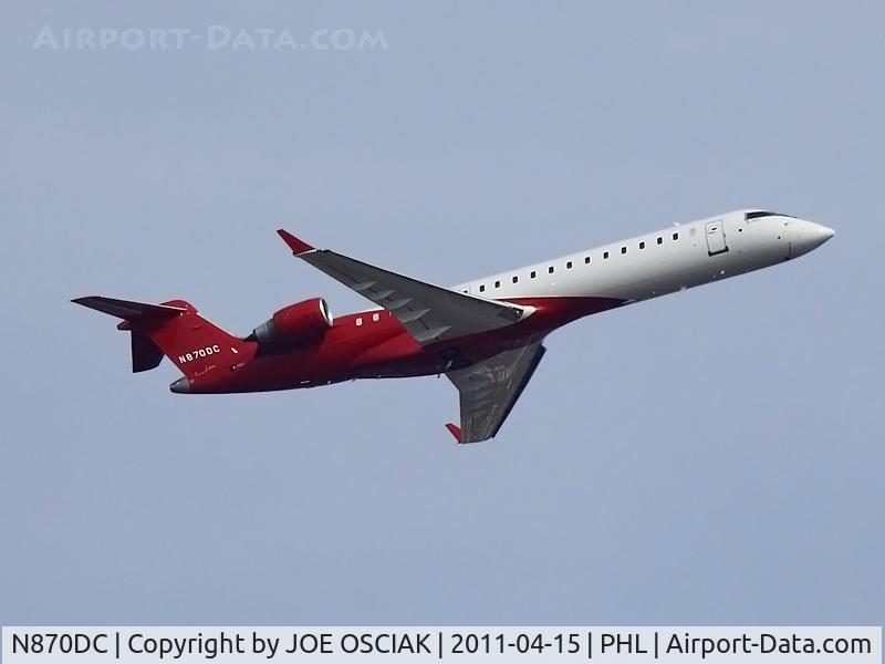 N870DC, Bombardier CRJ-702 (CL-600-2C10) Regional Jet C/N 10314, Leaving PHL