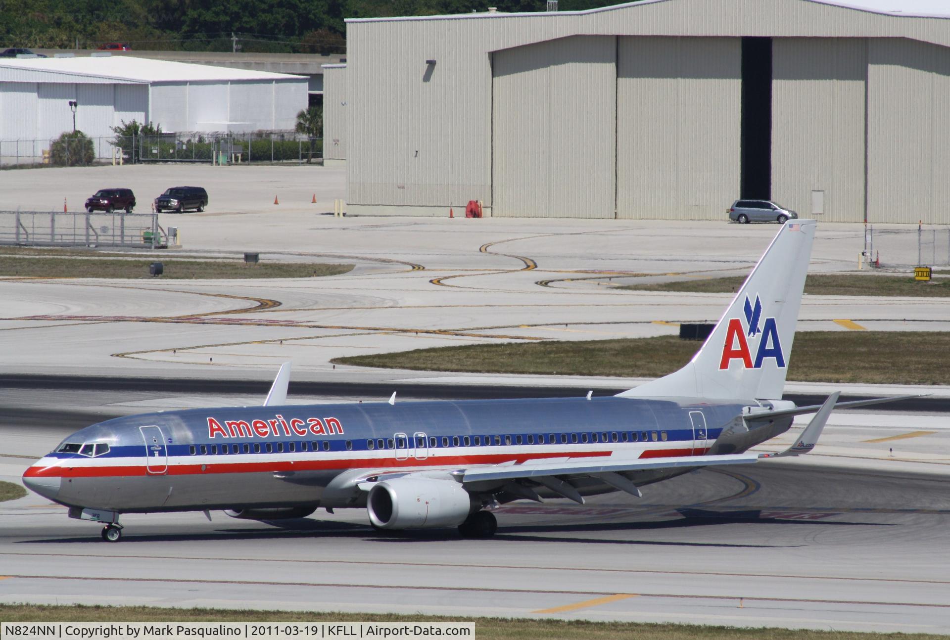 N824NN, 2010 Boeing 737-823 C/N 30916, Boeing 737-800