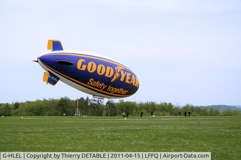 G-HLEL, 1995 American Blimp Corp A-60+ C/N 10, Landing, pilot Florian KUHN