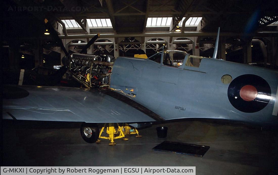 G-MKXI, 1944 Supermarine 365 Spitfire PR.XI C/N 6S/504719, G-MKXI R in PRU blue.OFMC 1995.