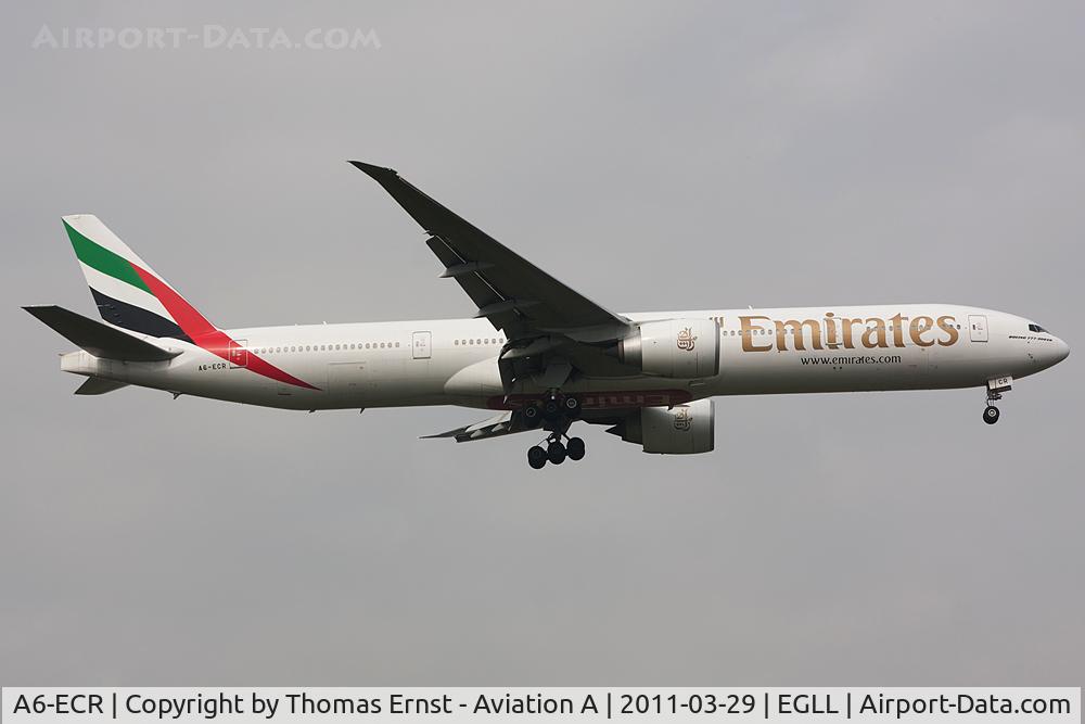 A6-ECR, 2009 Boeing 777-31H/ER C/N 35592, finals 09L