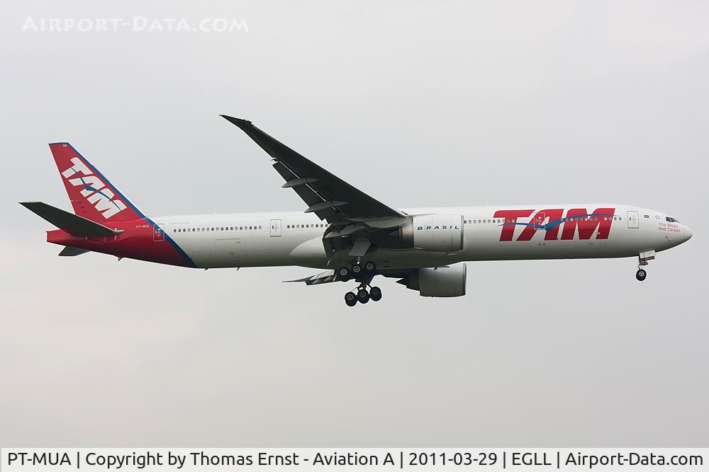 PT-MUA, 2008 Boeing 777-32W/ER C/N 37664, finals 09L
