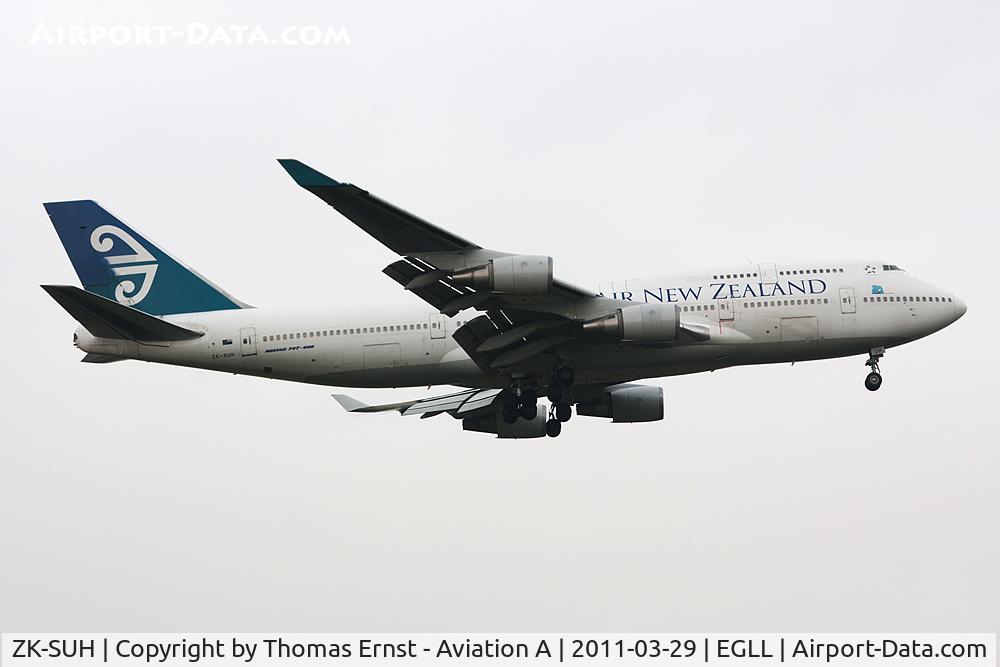 ZK-SUH, 1991 Boeing 747-475 C/N 24896, finals 09L