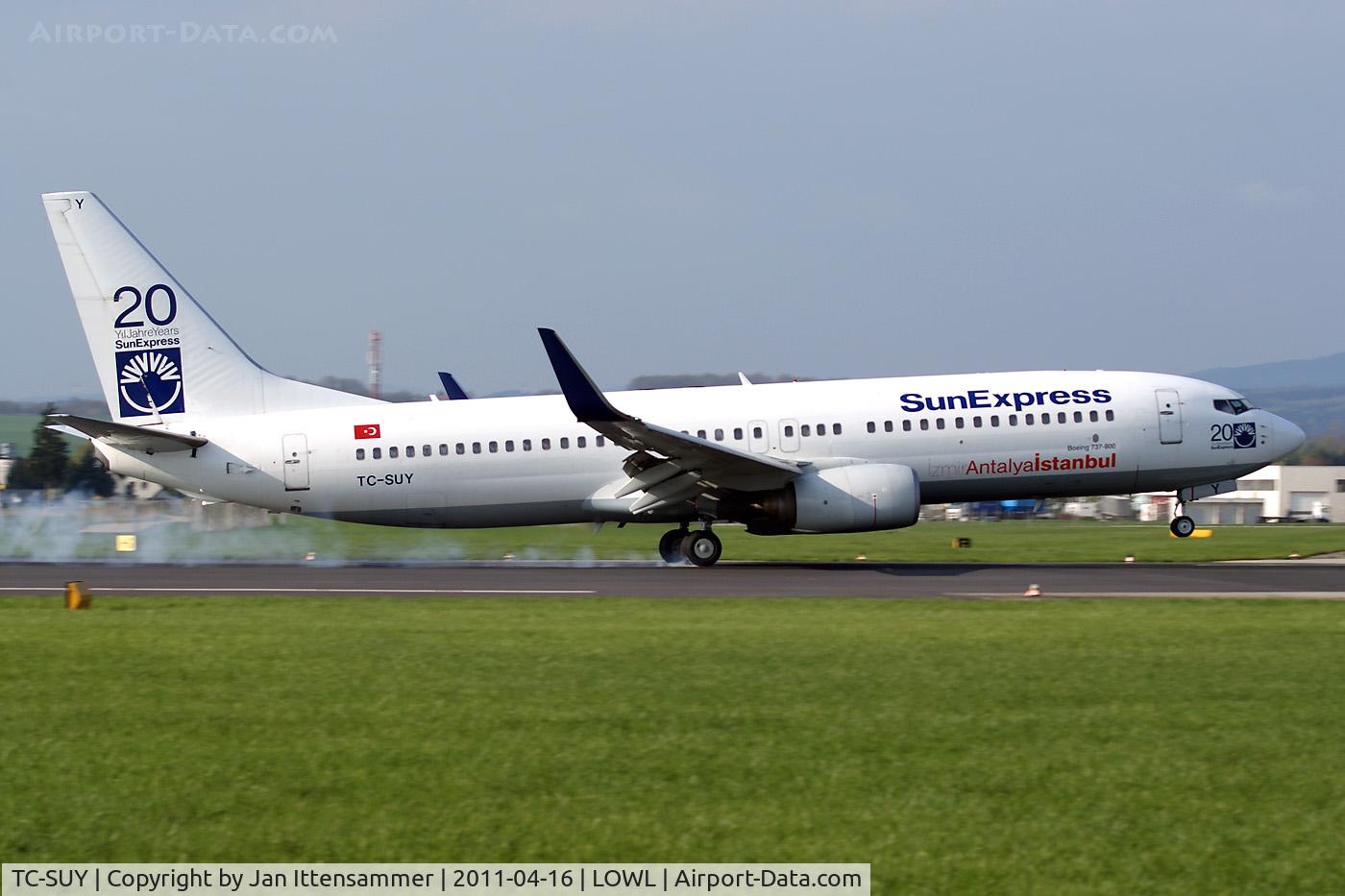 TC-SUY, 2001 Boeing 737-86N C/N 30806, TC-SUY @ LOWL