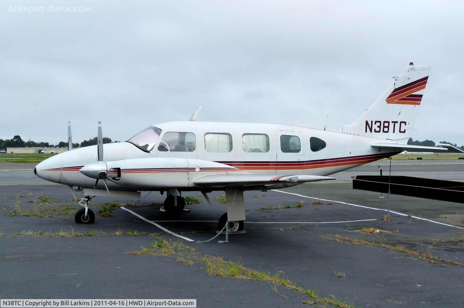 N38TC, 1967 Piper PA-31-310 Navajo C/N 31-96, Resident