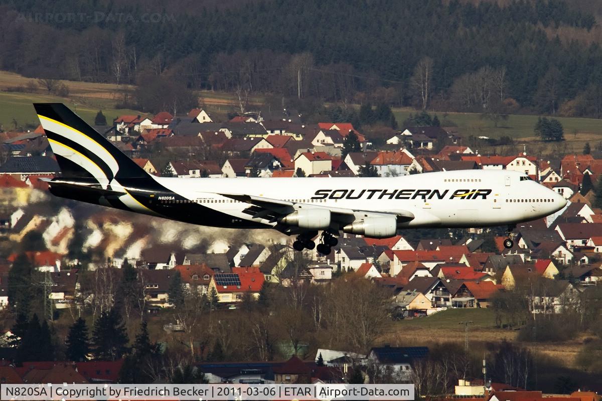 N820SA, 1986 Boeing 747-243B C/N 23476, on final RW08