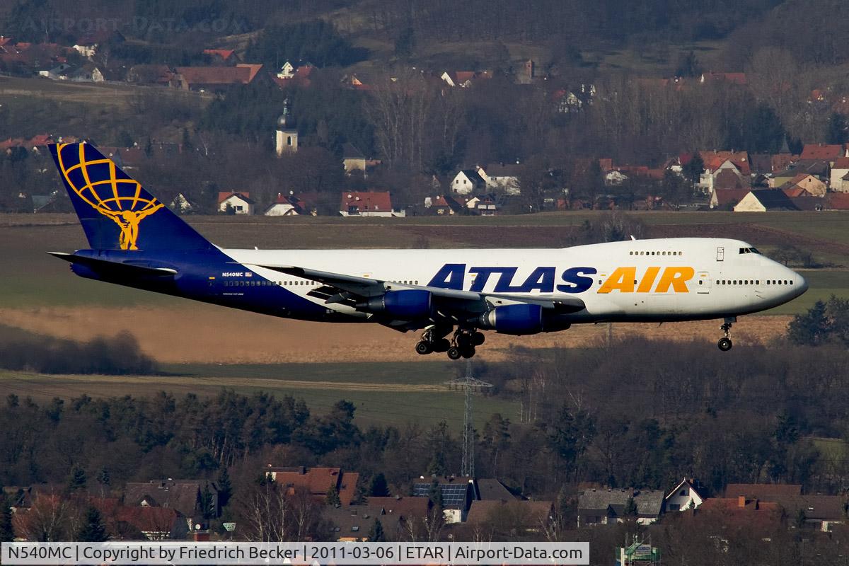 N540MC, 1980 Boeing 747-243B C/N 22508, on final RW08