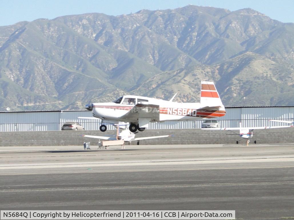 N5684Q, 1965 Mooney M20E C/N 698, Landing on runway 24