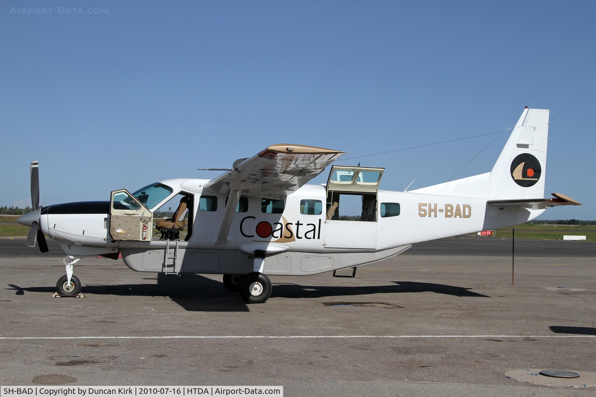5H-BAD, 1996 Cessna 208B Grand Caravan C/N 208B0586, Costal Cessna 208B