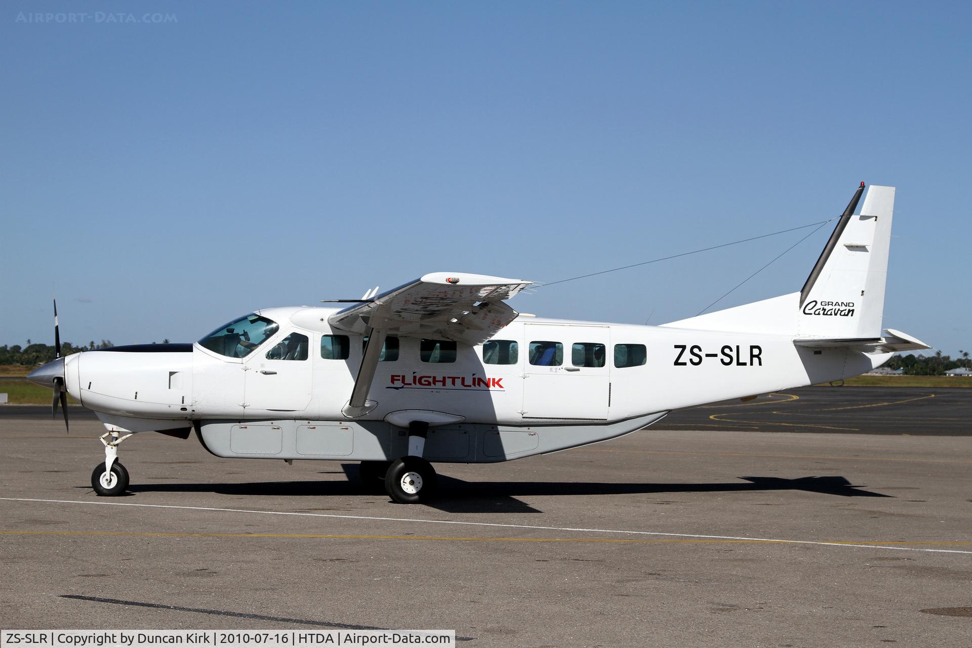 ZS-SLR, 1996 Cessna 208B Grand Caravan C/N 208B0497, FlightLink Caravan