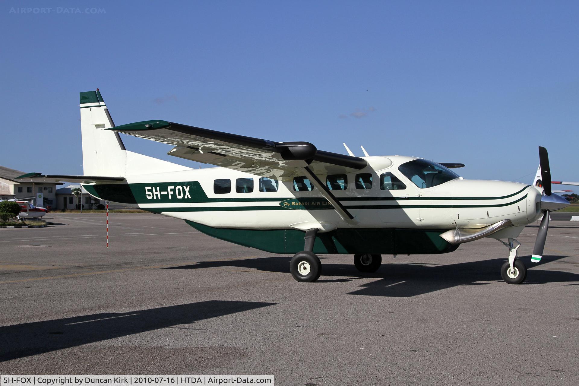 5H-FOX, 1988 Cessna 208B Grand Caravan C/N 208B0074, Bright sunny ramp shot
