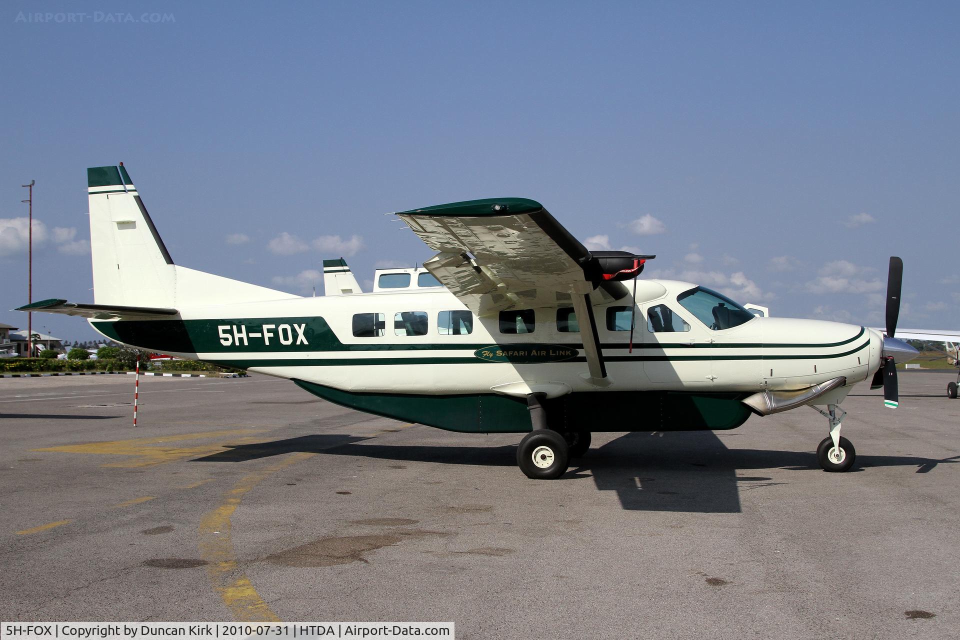 5H-FOX, 1988 Cessna 208B Grand Caravan C/N 208B0074, Ramp shot