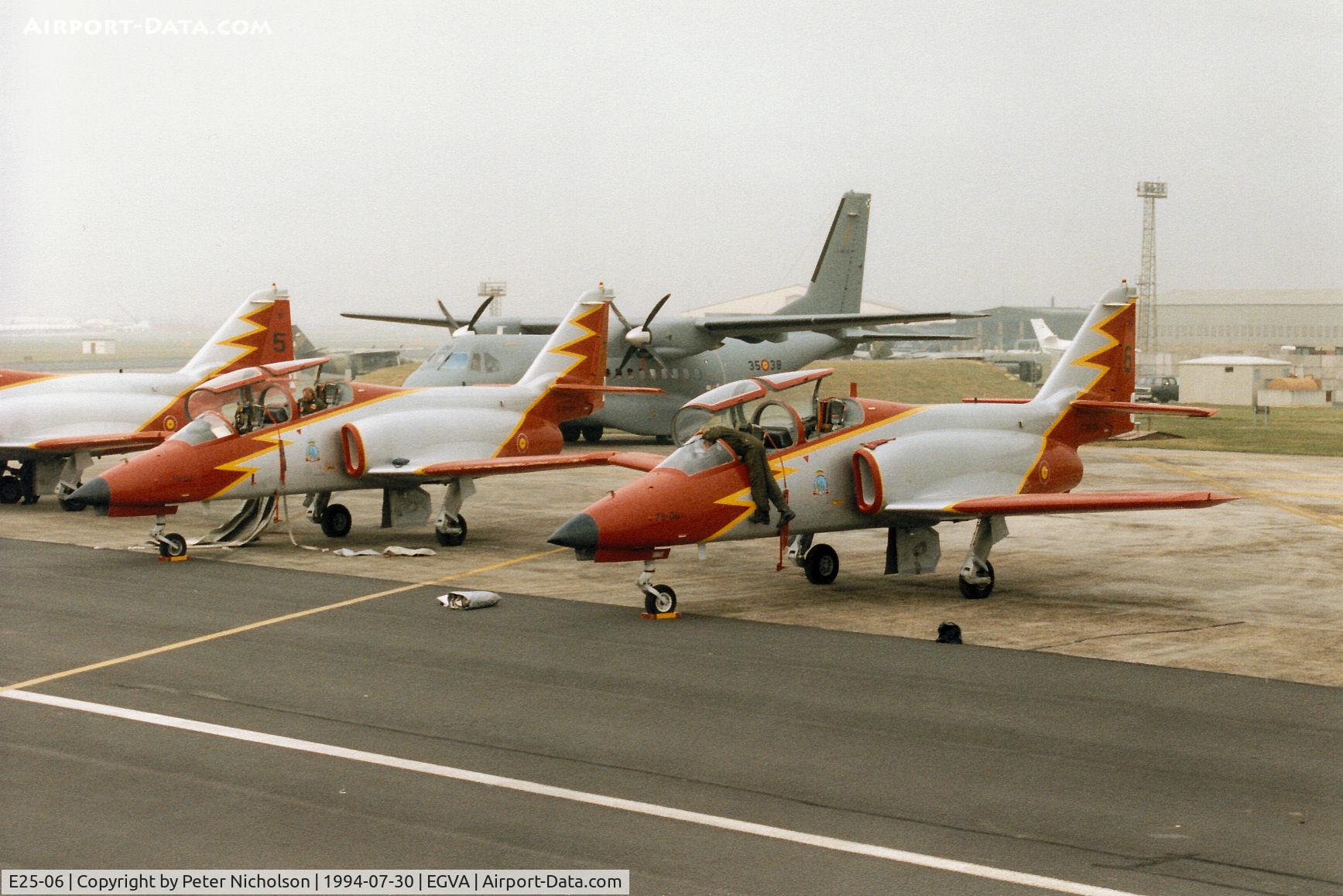 E25-06, CASA C-101EB Aviojet C/N EB01-06-006, CASA 101EB Aviojet of the Spanish Air Force's Team Aguila aerobatic team on the flight-line at the 1994 Intnl Air Tattoo at RAF Fairford.