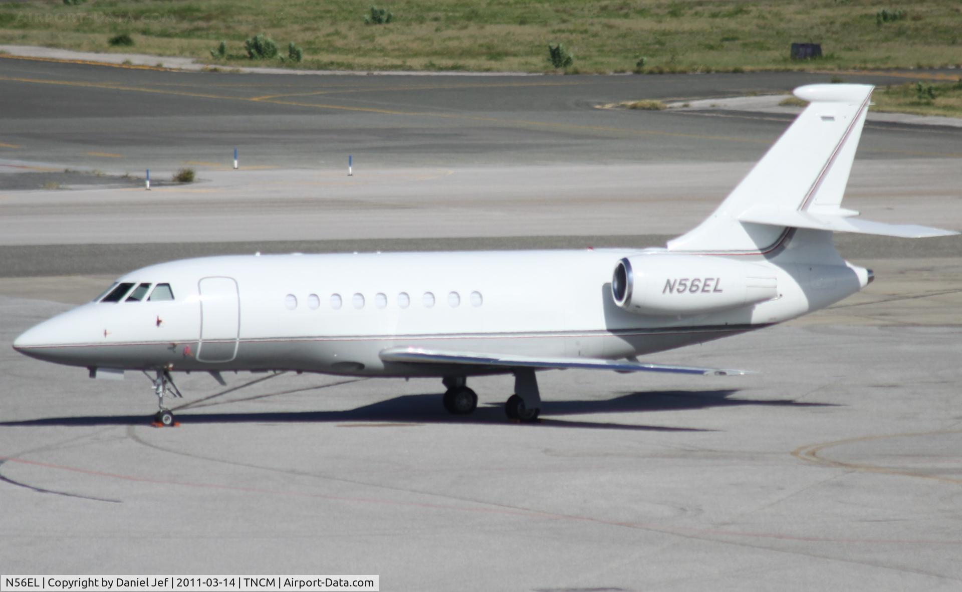 N56EL, 2005 Dassault Falcon 2000EX C/N 71, N56EL park on the main ramp at TNCM
