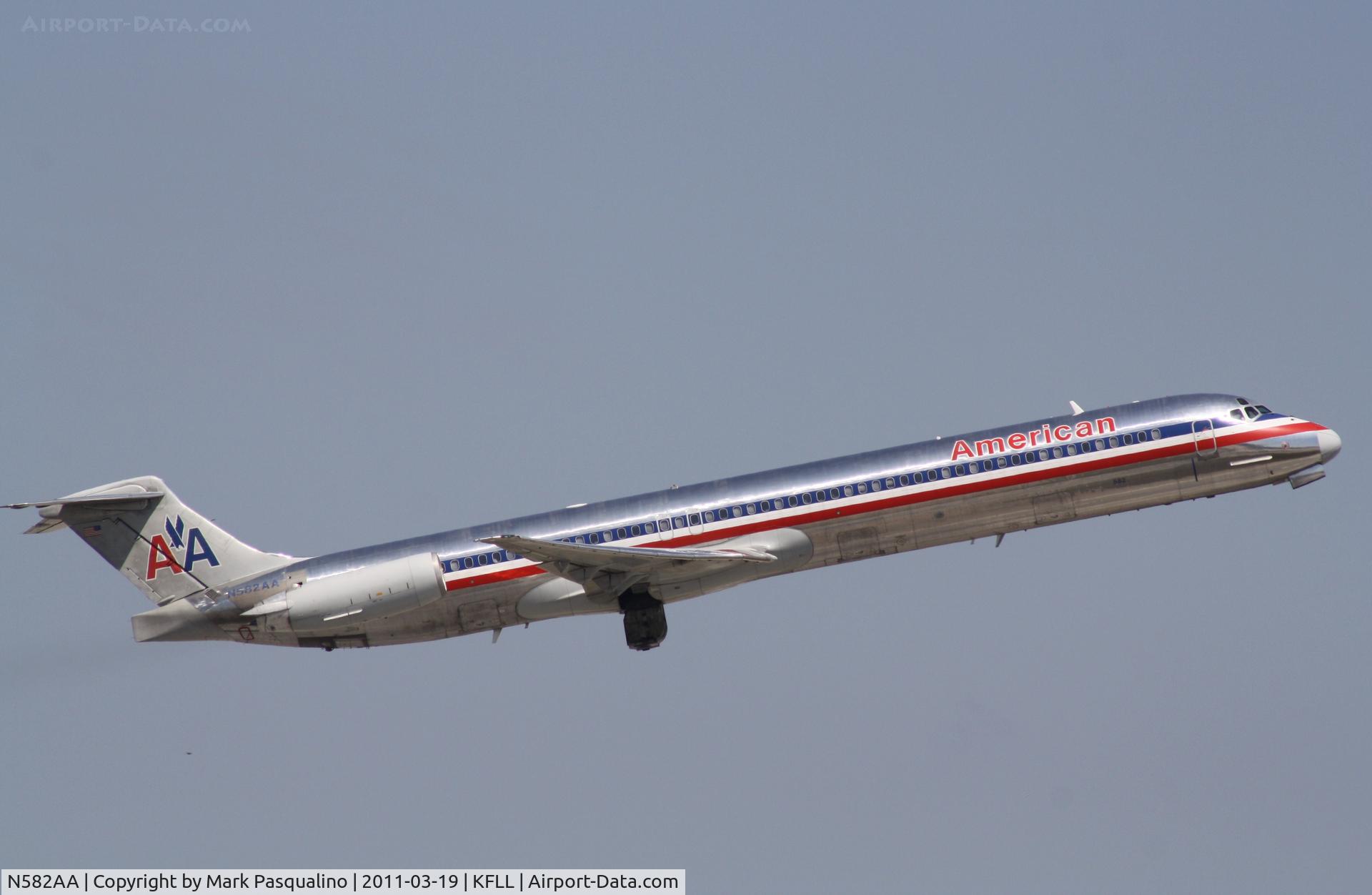 N582AA, 1991 McDonnell Douglas MD-82 (DC-9-82) C/N 53159, MD-82