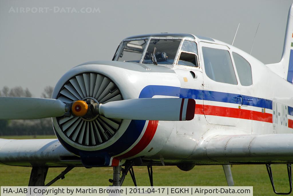 HA-JAB, 1978 Yakovlev Yak-18T C/N 2220202-3842, CLOSE UP