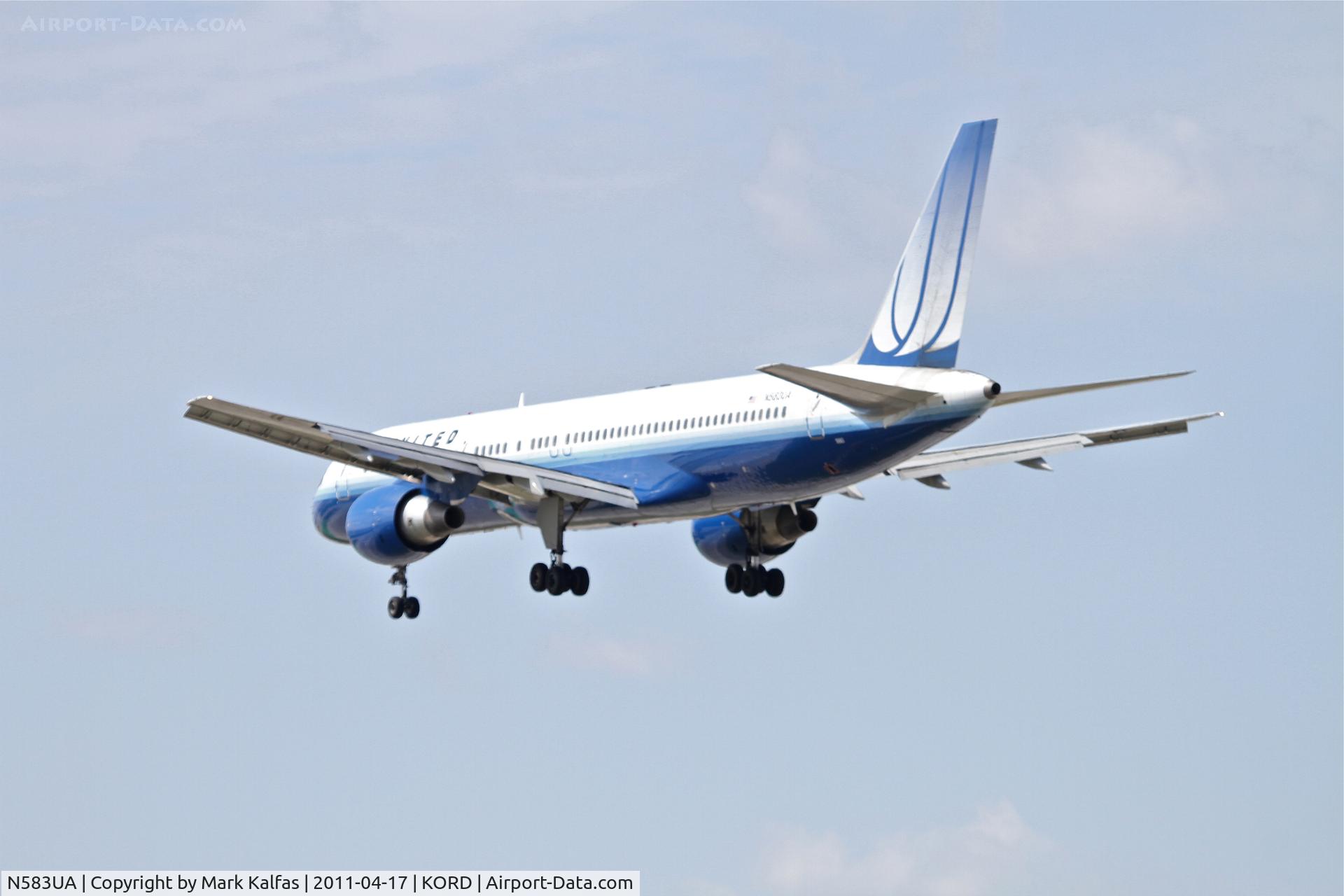 N583UA, 1993 Boeing 757-222 C/N 26705, United Airlines Boeing 757-222, UAL106 arriving from KLAX, RWY 28 KORD.