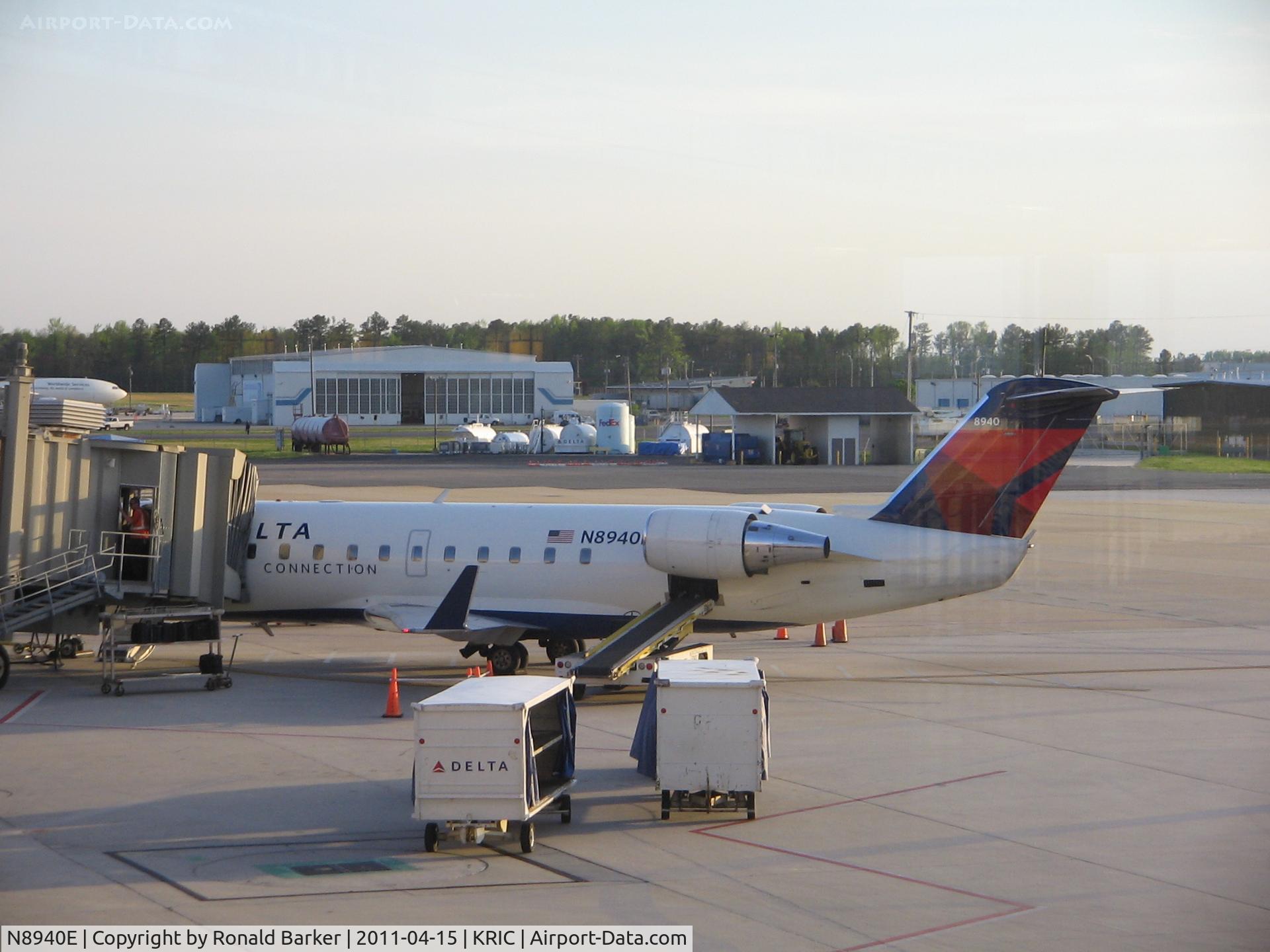 N8940E, 2004 Bombardier CRJ-200 (CL-600-2B19) C/N 7940, Richmond, VA
