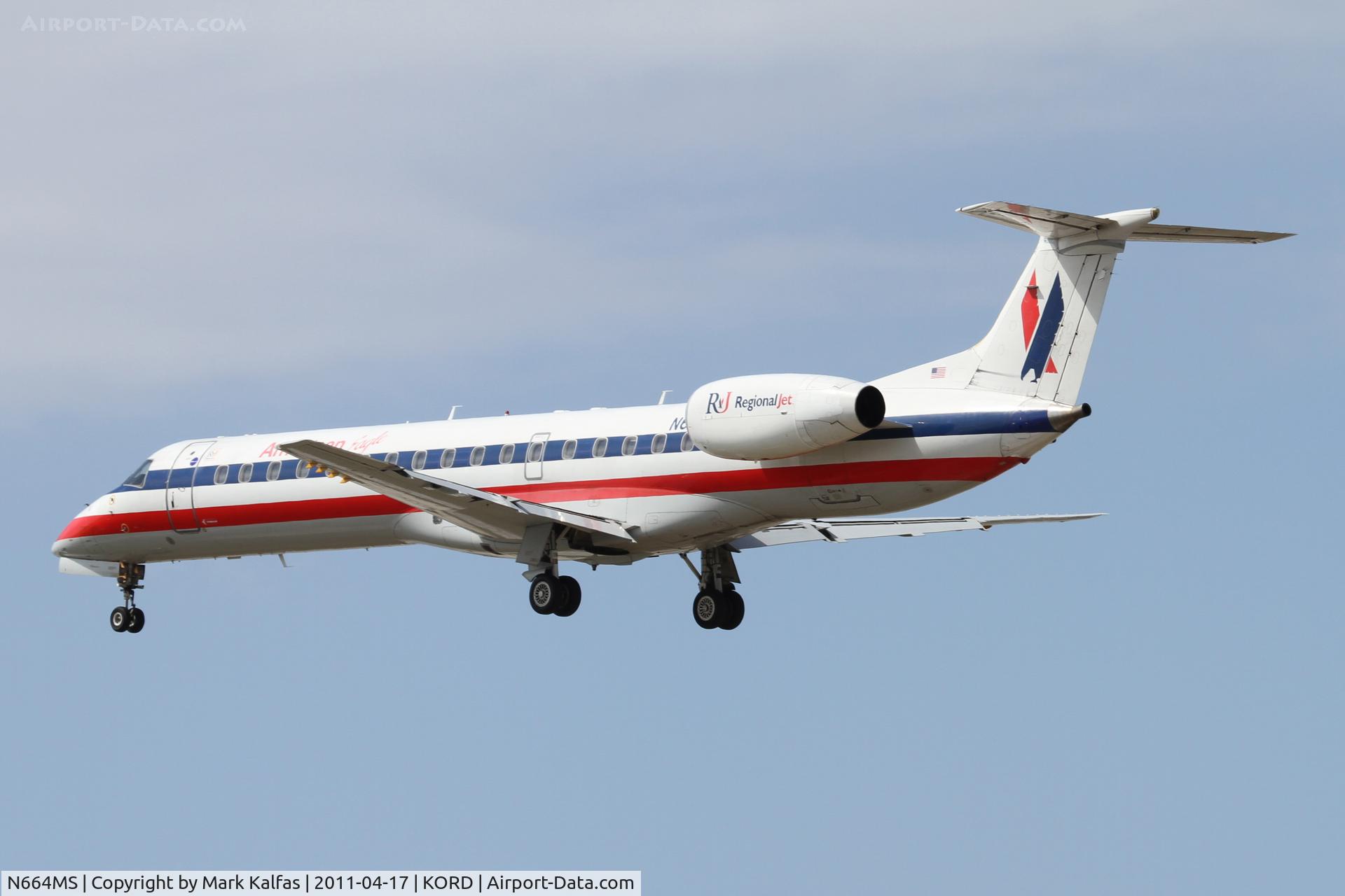 N664MS, 2004 Embraer ERJ-145LR (EMB-145LR) C/N 145779, American Eagle Embraer EMB-145LR, EGF3491 arriving from KMCI, RWY 28 approach KORD.