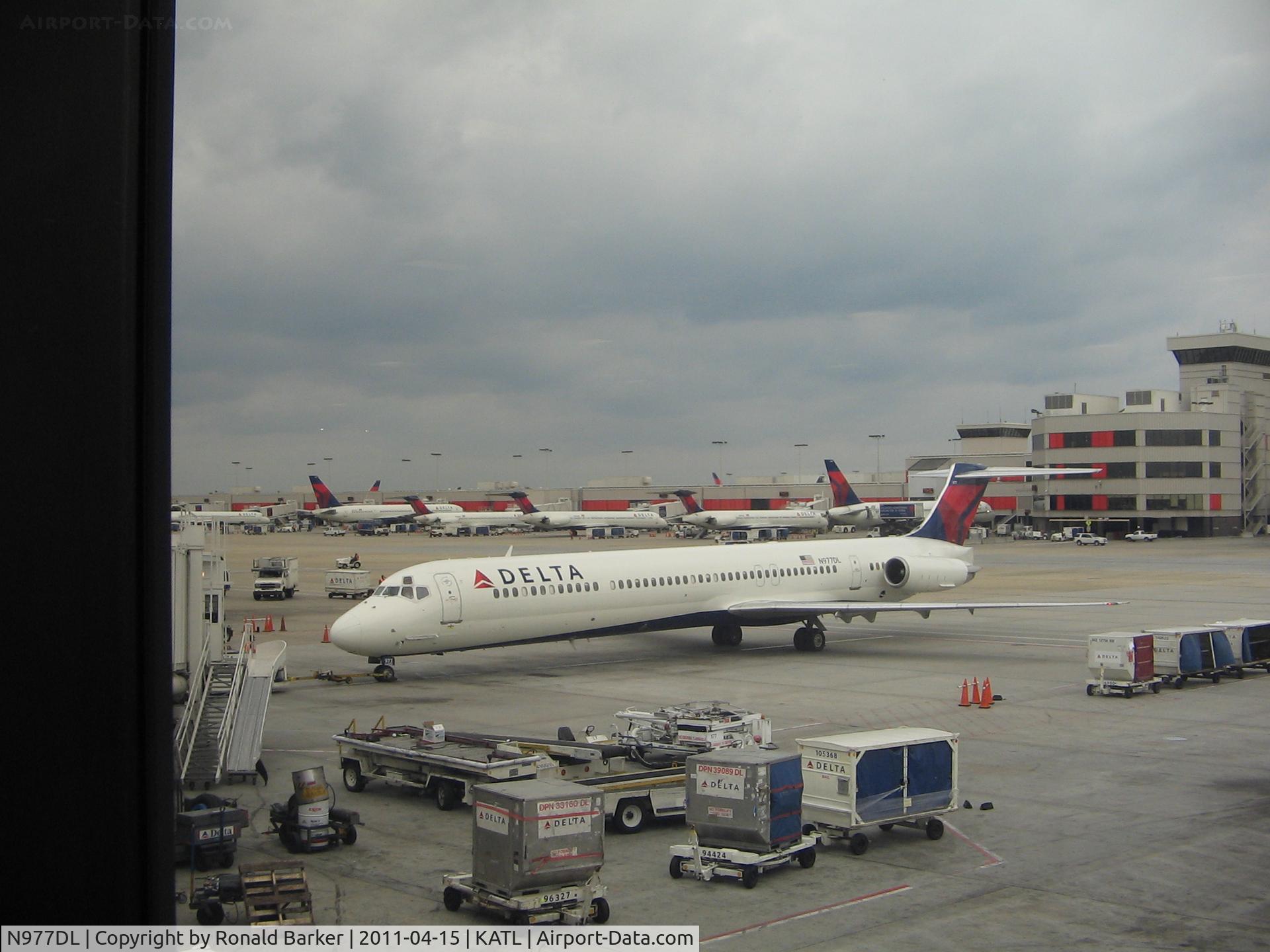 N977DL, 1991 McDonnell Douglas MD-88 C/N 53258, Atlanta
