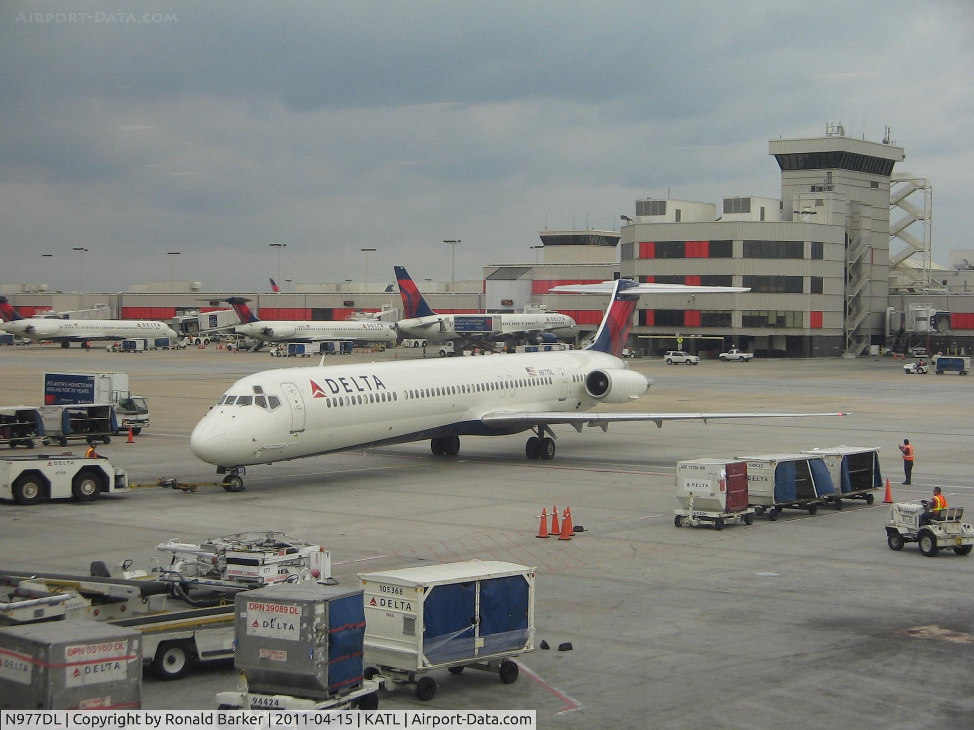 N977DL, 1991 McDonnell Douglas MD-88 C/N 53258, Atlanta