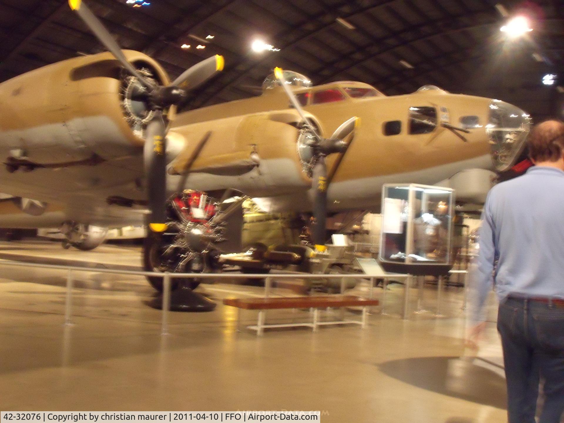 42-32076, 1942 Boeing B-17G Flying Fortress C/N 7190, at ffo