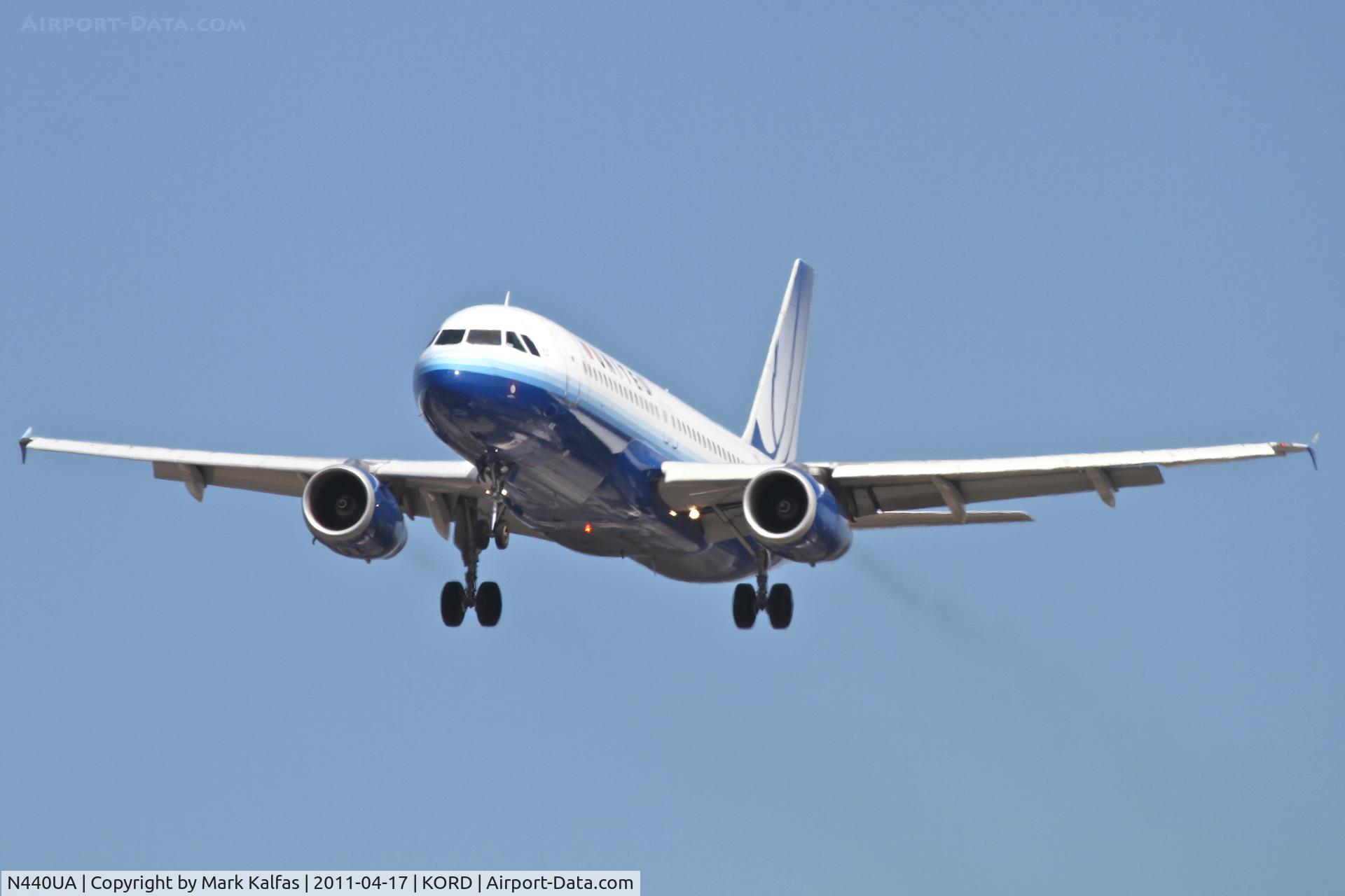 N440UA, 1997 Airbus A320-232 C/N 702, United Airlines Airbus A320-232, UAL330 arriving from KSAN, RWY 28 approach KORD.