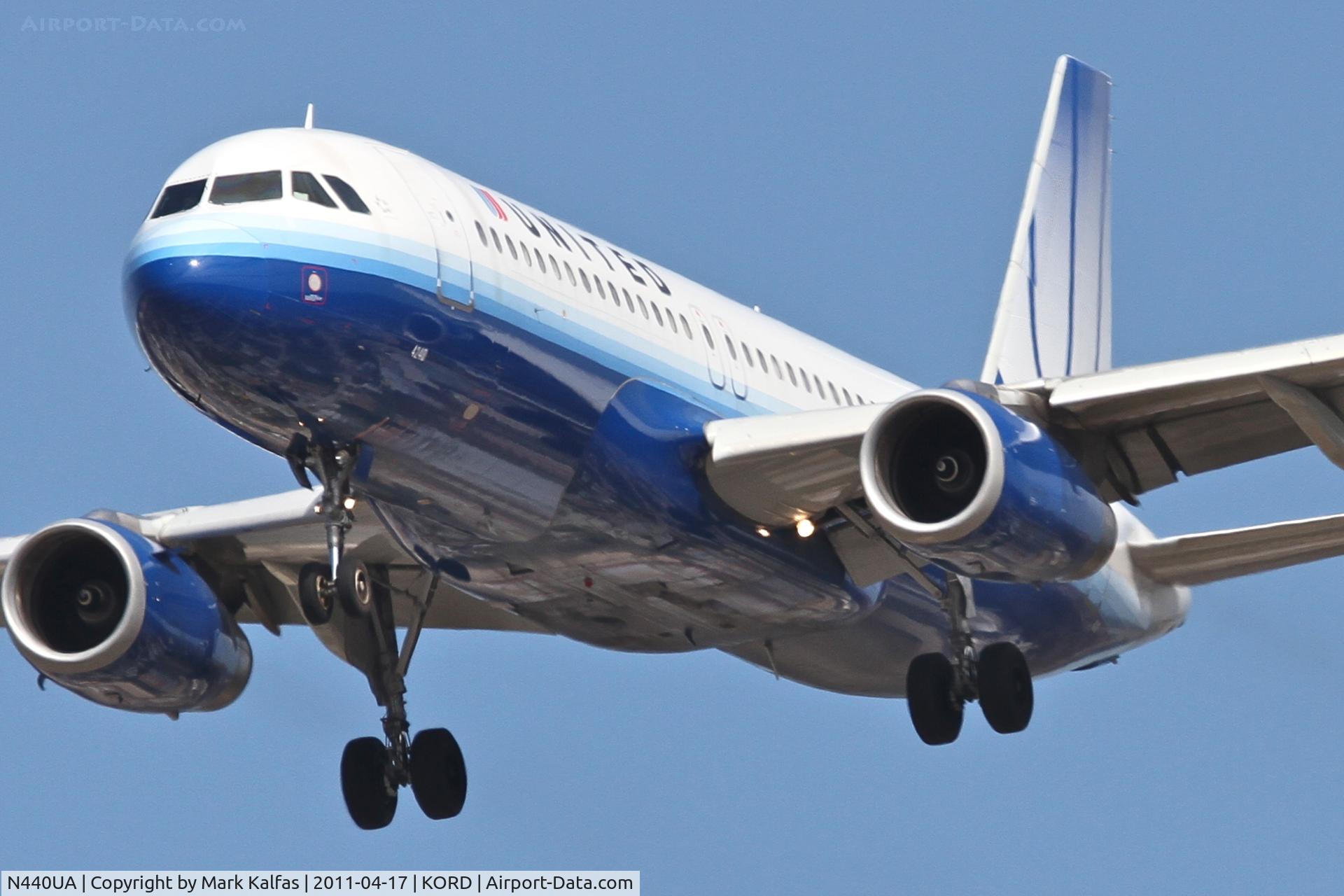 N440UA, 1997 Airbus A320-232 C/N 702, United Airlines Airbus A320-232, UAL330 arriving from KSAN, RWY 28 approach KORD.