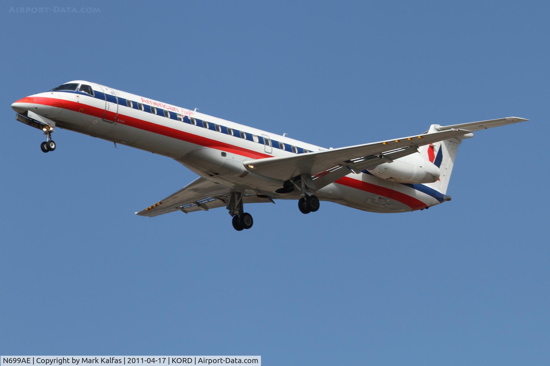 N699AE, 2005 Embraer ERJ-145LR (EMB-145LR) C/N 14500883, American Eagle Embraer EMB-145LR, EGF4052 Arriving from KCMI, RWY 28 approach KORD.