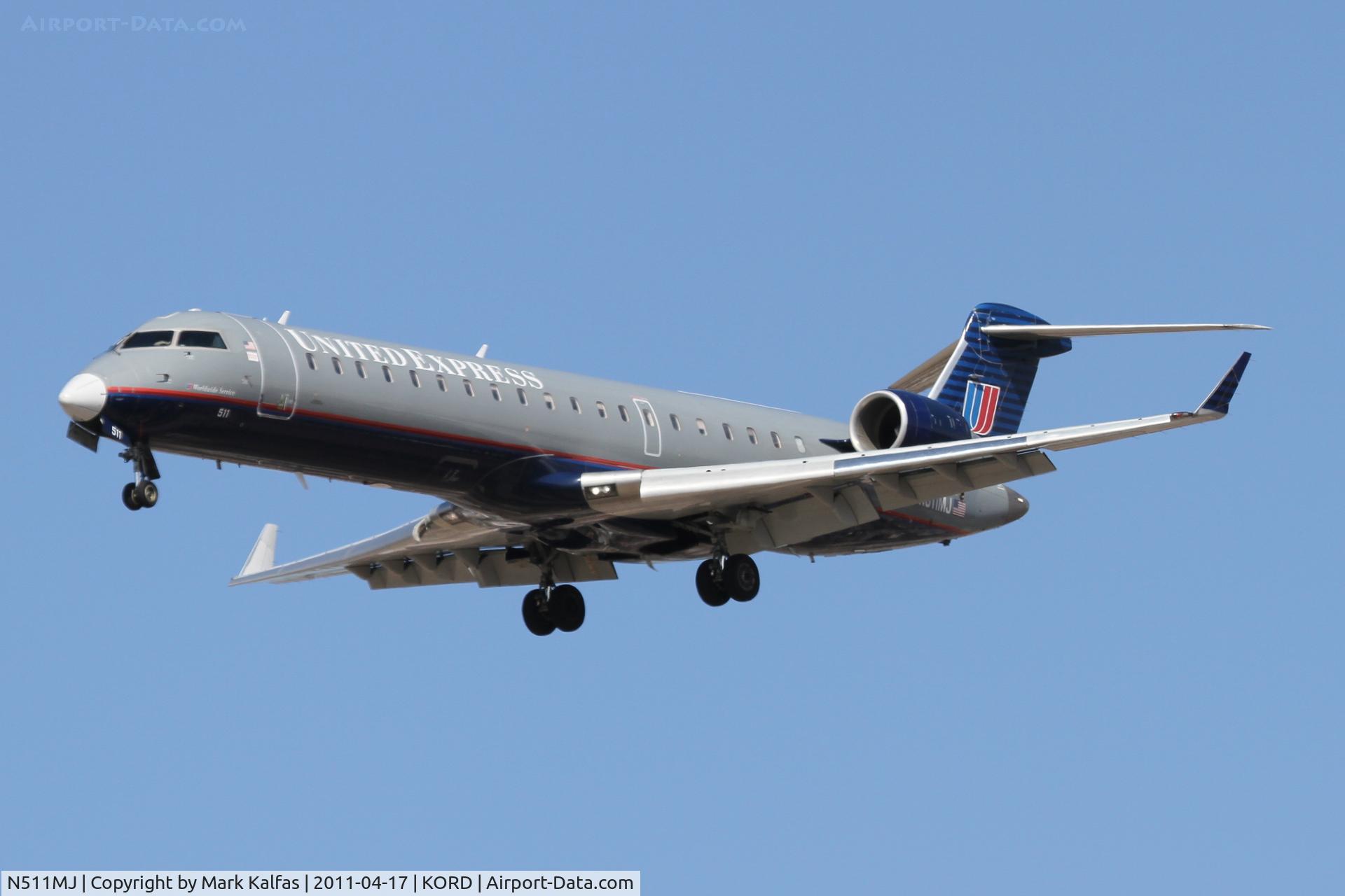 N511MJ, 2003 Bombardier CRJ-700 (CL-600-2C10) Regional Jet C/N 10104, Mesa Airlines/United Express Bombardier CL-600-2C10, ASH7250 arriving from KDFW, RWY 28 KORD.