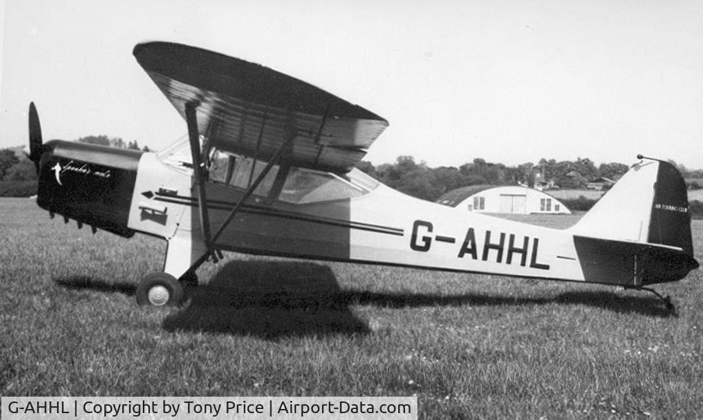 G-AHHL, 1946 Auster J-1 Autocrat C/N 2015, Auster Autocrat c/n 2015 , pictured at Redhill England about 1959, 'Spookie Too' Air Touring Club.
Crashed Mortain France 27.9.61