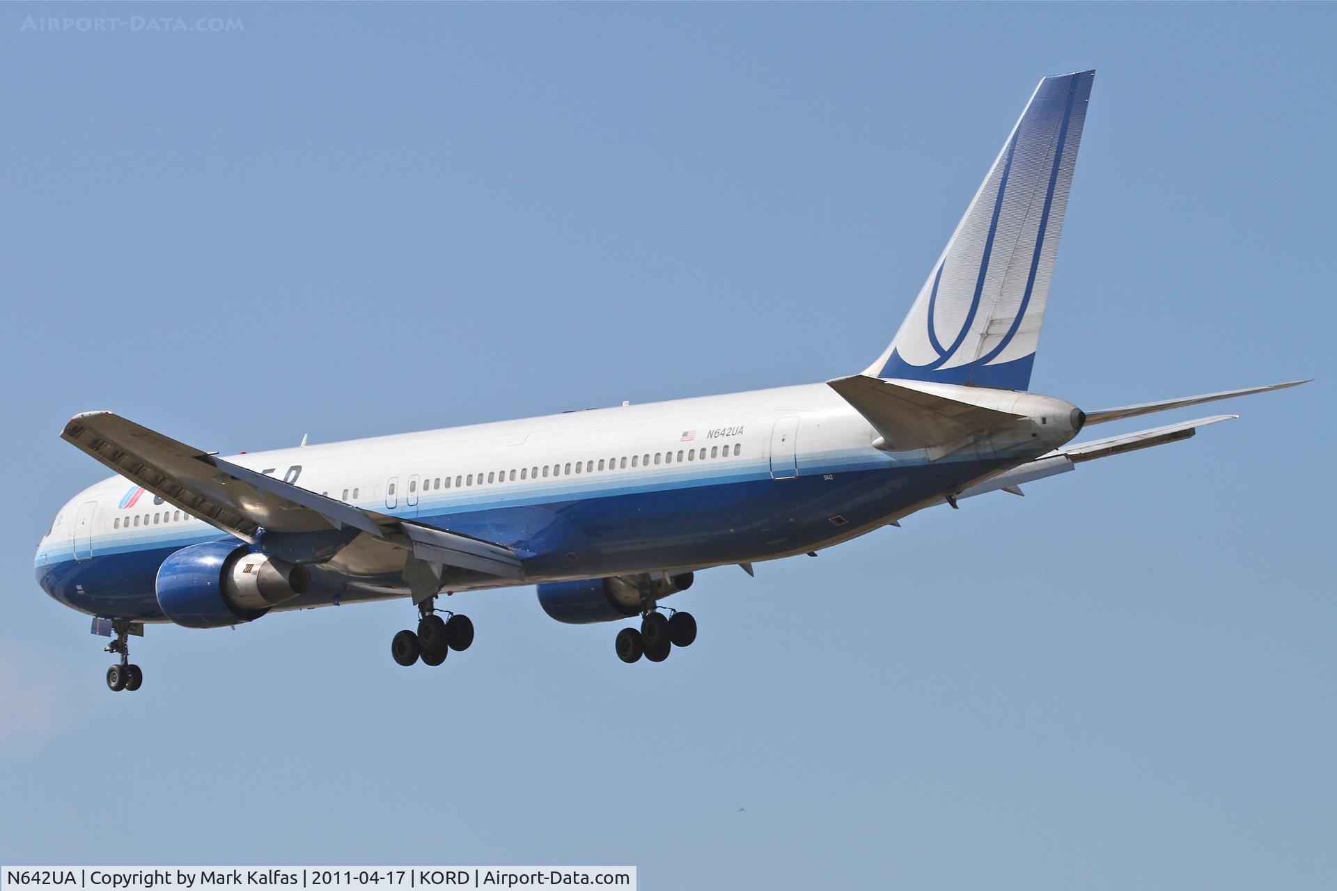 N642UA, 1991 Boeing 767-322 C/N 25092, United Airlines Boeing 767-322 - N642UA, UAL972 arriving from KSFO, RWY 28 approach KORD.