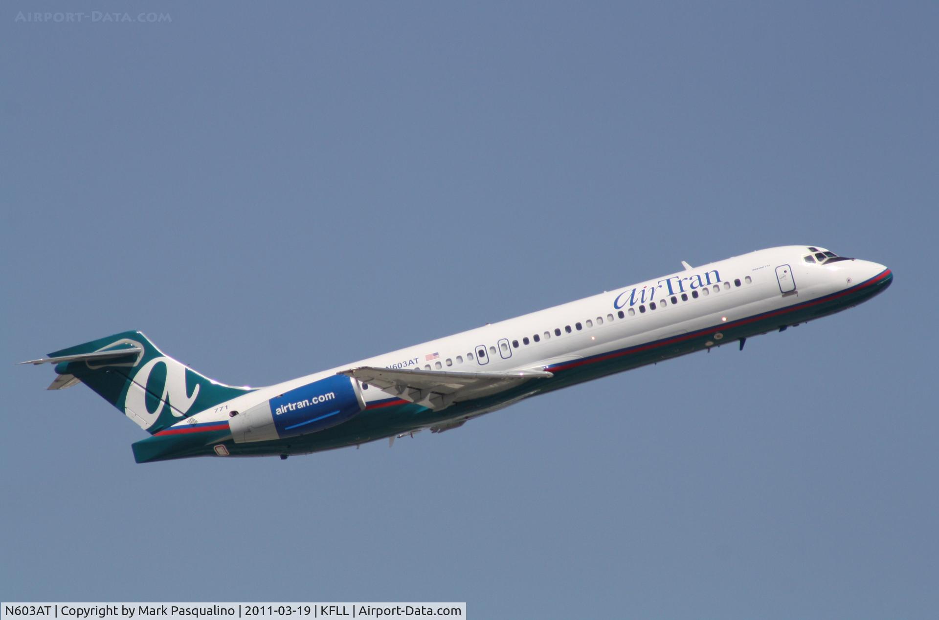 N603AT, 2001 Boeing 717-22A C/N 55127, Boeing 717-200