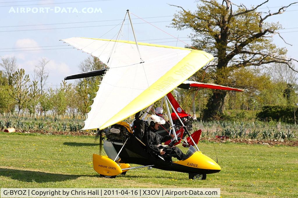 G-BYOZ, 1999 Mainair Rapier C/N 1208-0899-7-W1011, at Over Farm