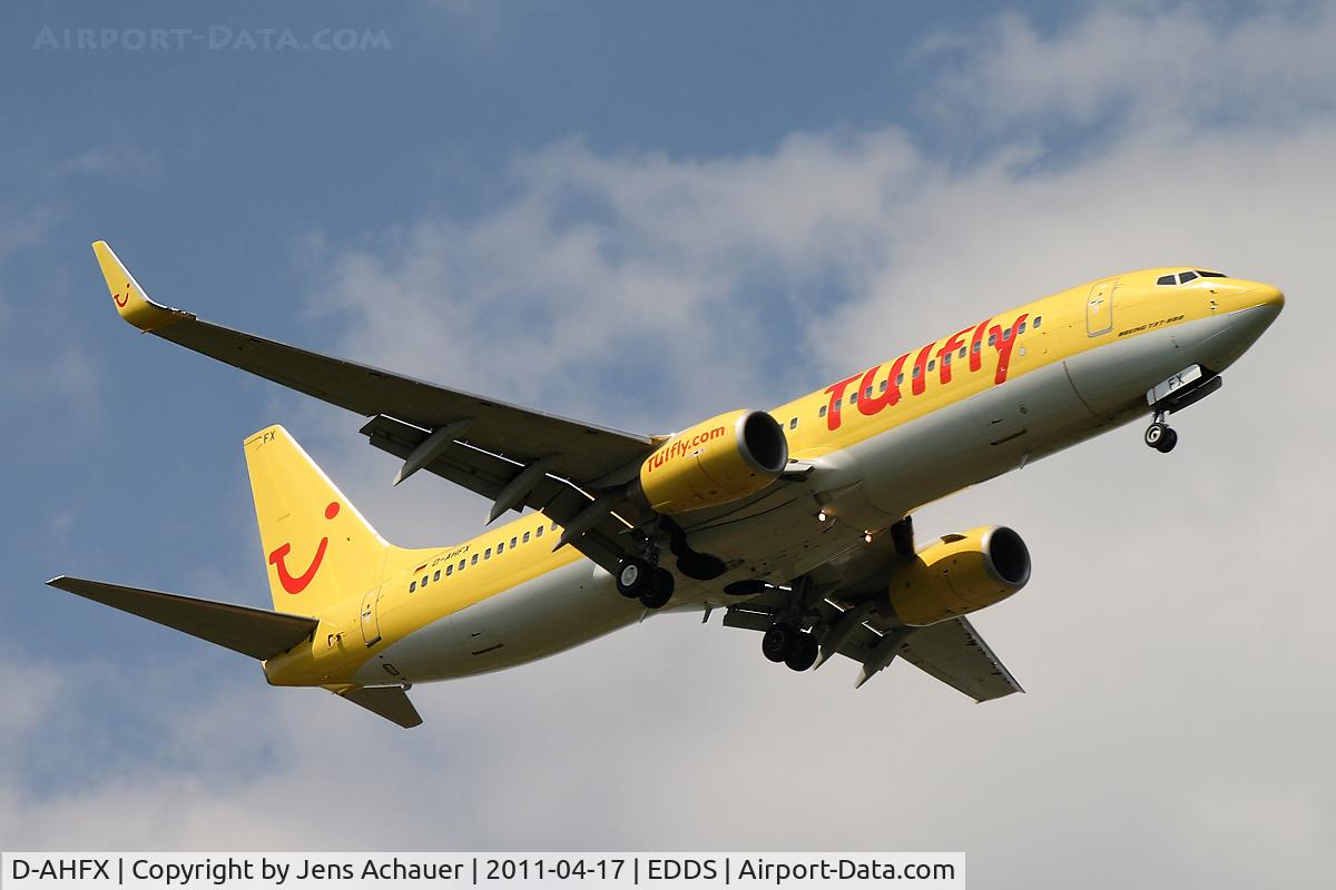 D-AHFX, 2001 Boeing 737-8K5 C/N 30416, Short final on rwy 07