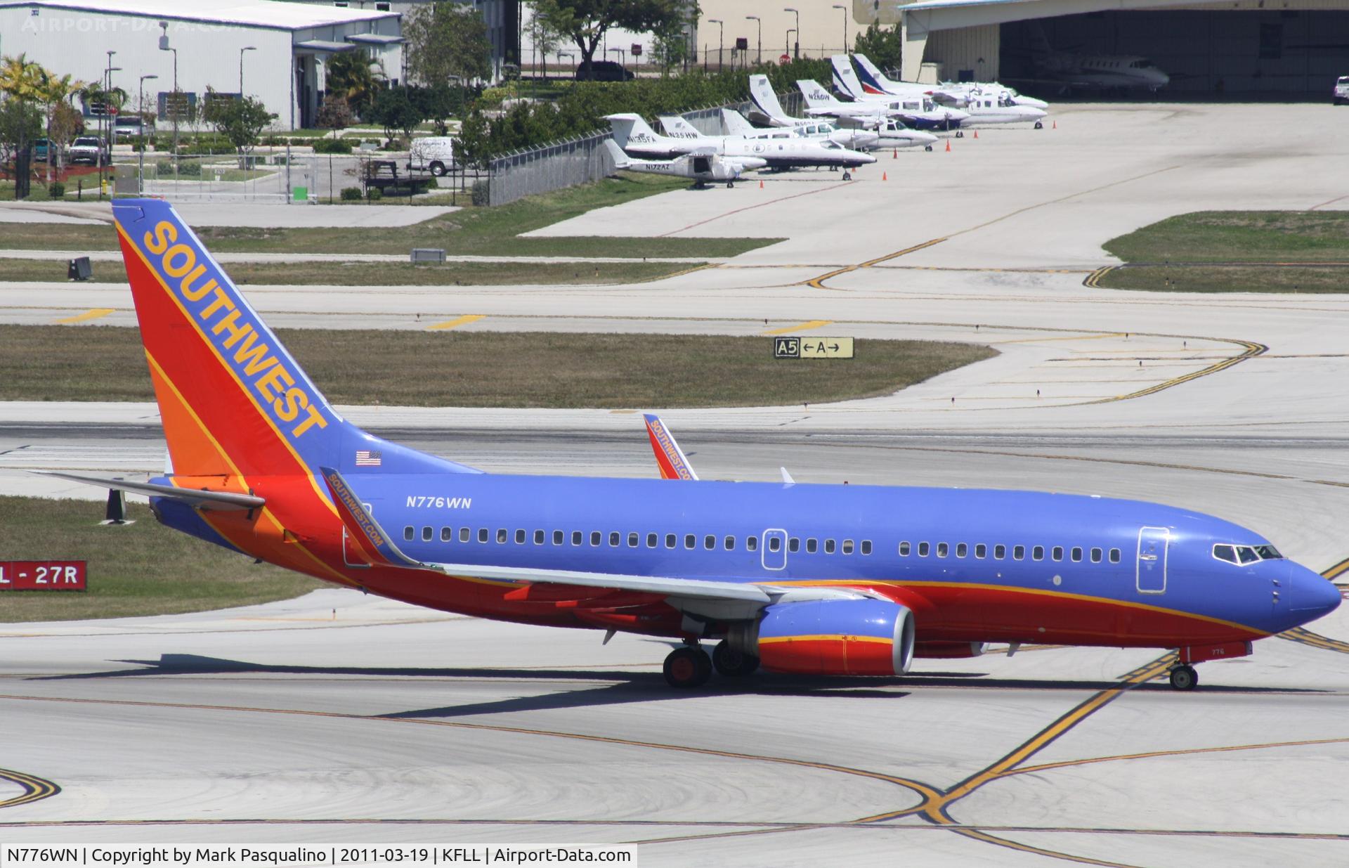 N776WN, 2000 Boeing 737-7H4 C/N 30591, Boeing 737-700