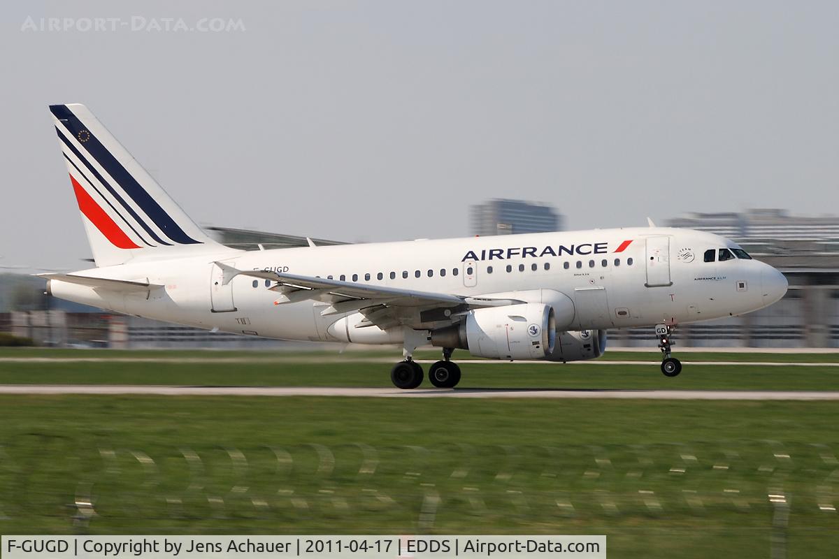 F-GUGD, 2003 Airbus A318-111 C/N 2081, Take off