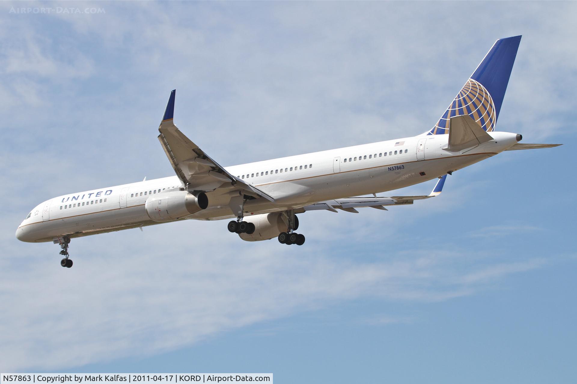 N57863, 2001 Boeing 757-33N C/N 32587, Continental Airlines/United Boeing 757-33N, COA146 arriving from KIAH, RWY 28 approach KORD.