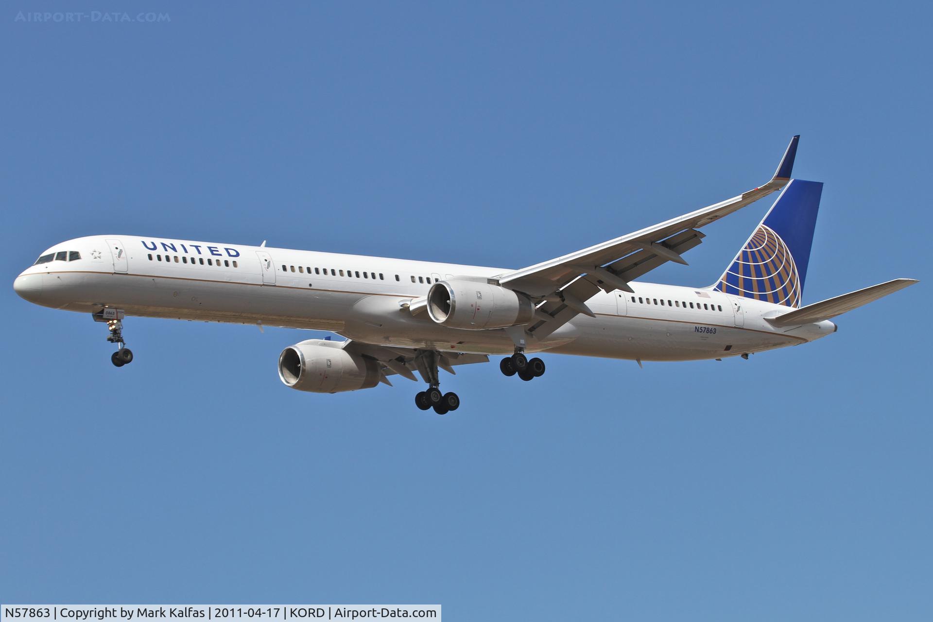 N57863, 2001 Boeing 757-33N C/N 32587, Continental Airlines/United Boeing 757-33N, COA146 arriving from KIAH, RWY 28 approach KORD.